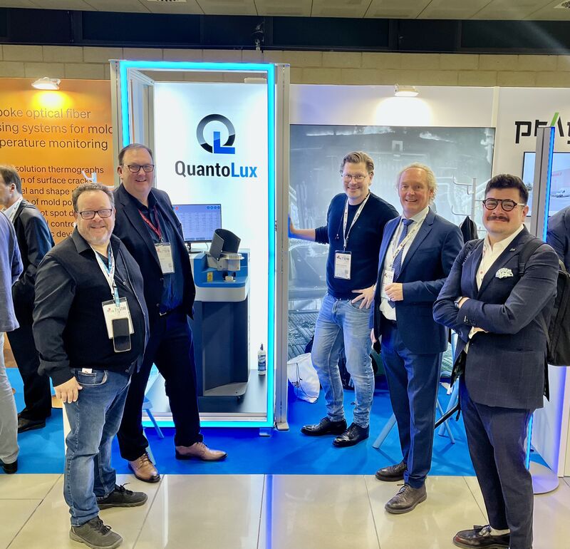 Visitors with QLX9 at ESTAD 2025